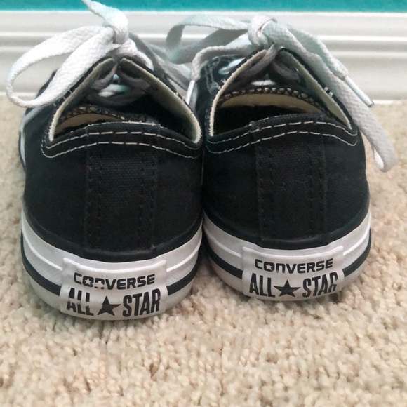 Black and white converse she’s.👟 - Picture 2 of 3